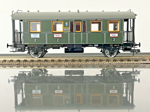 Voiture voyageur - voyageur,