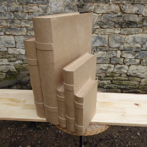 Livres decoratifs carton - livres,
