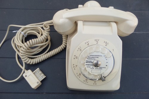 Telephone ancien beige blanc - telephone, /