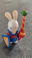 FIGURINE LAPIN CRÉTIN  ARBITRE HAUTEUR ENVIRON 6 CM MARQUAGE :  UBISOFT-R