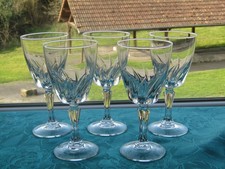 5 verres eau en cristal
