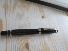 stylo roller  ball  mont blanc