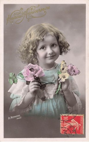 Enfant fillette tenant des - enfant,