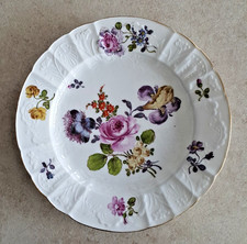 Très belle assiette ancienne avec décor dans le style de Sèvres ou Samson