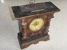 Ancienne horloge ressort bois