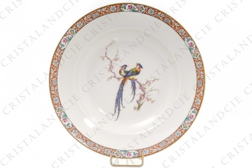 Assiette creuse aux - , de