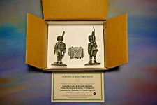 Figurines ATLAS NAPOLEON , Lieutenant des chasseurs , grenadier , panier