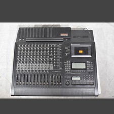 Table de mixage analogique