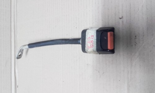 Boucle attache ceinture - attache,