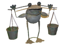 jardinière / grenouille avec un caches pots en fer 