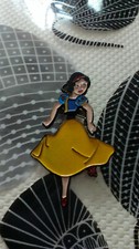 rare Broche Disney BLANCHE NEIGE articulé mobile 5 cm walt disney production