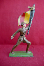 Soldat Porte drapeau