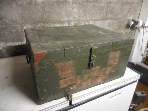 Ancienne caisse militaire - ancienne,