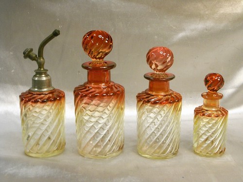 Baccarat lot 4 - ,