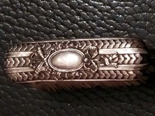  PETITE BROSSE à MOUSTACHE en ARGENT MASSIF ÉPOQUE 1900.  Ancienne