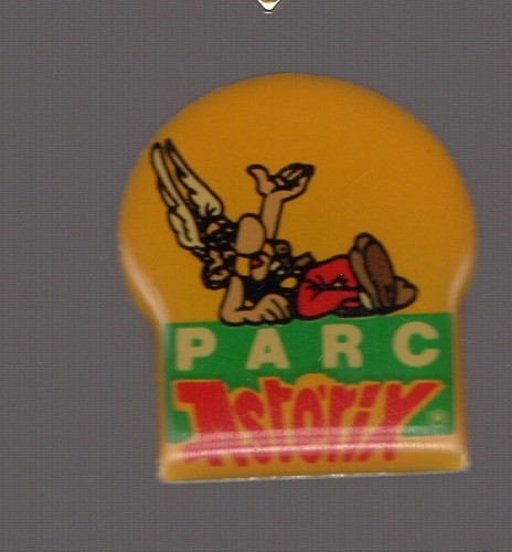 Pin parc astérix - parc, (signé