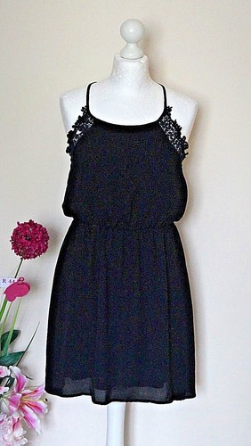 Vêtement occasion femme - ,