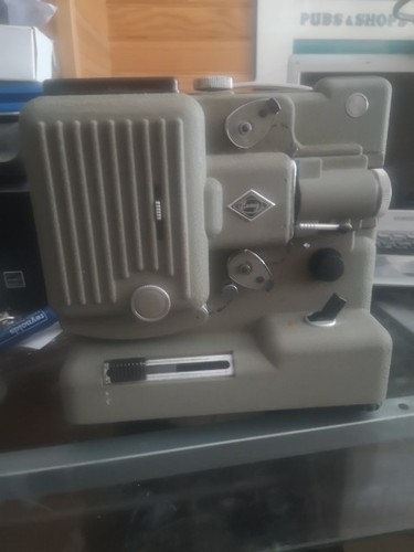Projecteur 8mm eumig - projecteur,