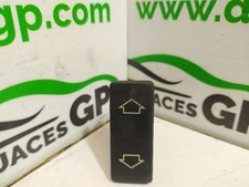 COMMANDE DE LÈVE VITRE AVANT