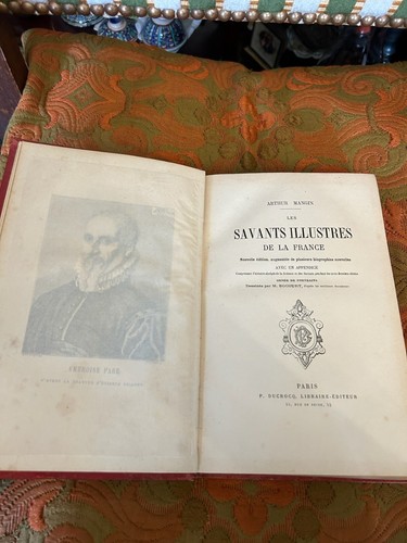 Livre les savants illustres - livre,