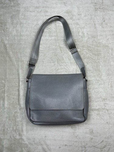 Louis vuitton roman - louis,