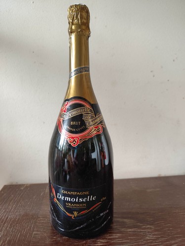 Bouteille champagne la - -,