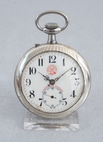 Noble grande montre - noble,