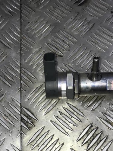 Rampe injection bmw serie - rampe,