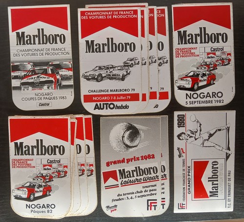 Lot autocollants - 23,