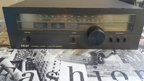Tuner radio akai model