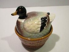 Vintage Majolica Indiv Baker