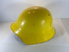 Casque militaire jaune