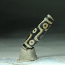 VIEILLE PERLE TIBETAINE "9