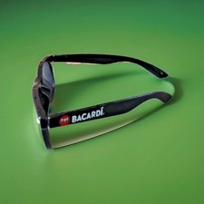 Superbe lunette solaire rhum bacardi neuve