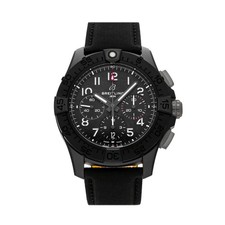 Breitling Avenger B01