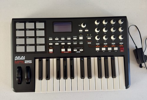 Akai mpk professional - 25,