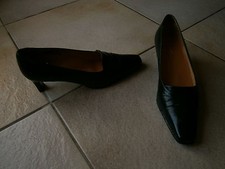 CHAUSSURES FEMME ESCARPINS NOIRS POINTURE 38 MARQUE DAMART COMME NEUFS
