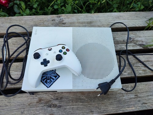 Microsoft xbox one - one, s