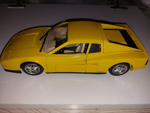 Voiture miniature ferrari - miniature,