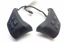 695989301 COMMANDE AU VOLANT /