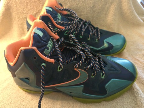Nike lebron james akron - akron, vs