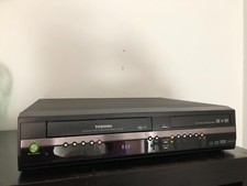 Toshiba RD-XV45 HDD,DVD et VHS enregistreur en l'état (VHS à revoir) PORT OFFERT