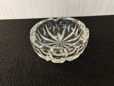 Cendrier taillé en cristal de Saint Louis signé modèle12