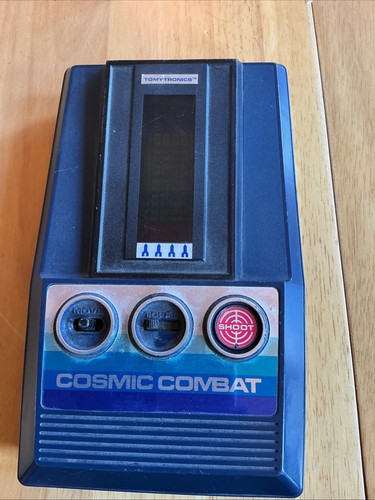 Tomytronics cosmic combat - tomytronics,