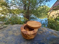 pot à épices en bois