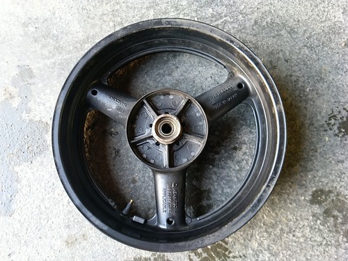 Jante roue arrière suzuki 600 - arrière,