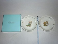Lot de 2 assiettes en