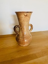 Vase en céramique signé «
