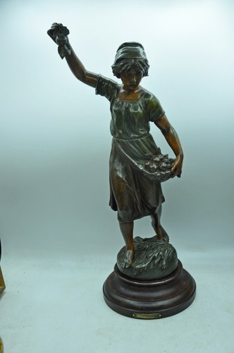 Grande statue cueillette - grande, de