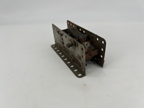 Meccano motor mechanism frame - motor,